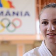 Tocmai a împlinit 17 ani, este elevă în clasa a X-a la Colegiul Naţional Sportiv „Cetate” Deva şi este multiplă campioană europeană la karate. A devenit campioană continentală imediat ce […]
