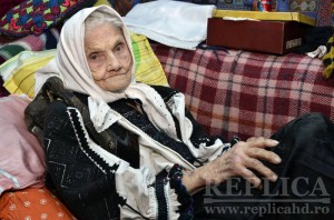Eva Toma, bunicuţa în vârstă de 100 de ani