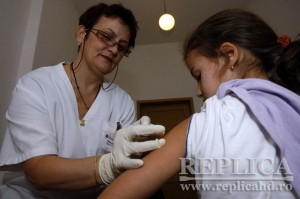 În spitalele hunedorene până şi banalele vaccinuri au ajuns o raritate