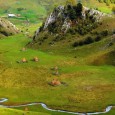 Lipsa drumurilor protejează una dintre cele mai frumoase zone din România: ponoarele din Masivul Şureanu.