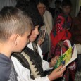 Mii de cărţi donate şi sute de copii încântaţi – pe scurt, acesta este rezultatul campaniei “Donează o carte, dăruieşte o speranţă”, iniţiată de Organizaţia Femeilor Liberale din judeţul Hunedoara.