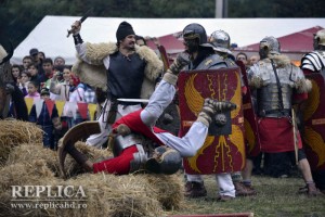 Anul acesta, spectaculoasa “bătălie” dintre daci şi romani este programată pentru vineri, 23 august, de la ora 18
