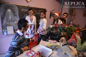 Tinerii de la Centrul “Rudolf Steiner” au primit cadouri de la copii din oraşele învecinate