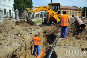 Reţelele de apă şi canalizare din Hunedoara vor fi extinse şi reabilitate pe kilometri întregi până la finele anului viitor