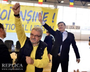 Mircea Moloţ şi Crin Antonescu sunt convinşi că PNL poate obţine în judeţul Hunedoara cel puţin 30 la sută din voturi la alegerile europarlamentare