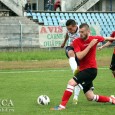După eşecul din “intermediară”, 1-2 la Tg. Jiu cu Pandurii II, FC Hunedoara a susţinut vineri ultimul joc din actualul campionat în faţa propriilor suporteri, însă din cei aproximativ 200 […]