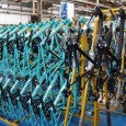 Compania NextCity, care asamblează zilnic 2.000 de biciclete la Reşiţa pentru grupul francez Decathlon, va începe anul viitor construcţia celei de-a doua fabrici din România în Haţeg, judeţul Hunedoara, urmând […]