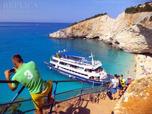 Grecia rămâne destinaţia externă de vacanţă numărul unu pentru români, care se situează pe locul doi, după sârbi, în topul turiştilor străini pe litoralul mărilor Egee şi Ionică