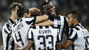 Juventus' Marchisio celebrates with his teammates after scoring against Udinese in Turin