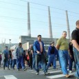 Pentru că “şomaj tehnic” nu sună bine, administraţia Complexului Energetic Hunedoara (CEH) încearcă să reducă costurile cu personalul brevetând “concediul de aşteptare”. Practic, timp de 10 sau 5 zile, în […]