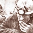 Prizonieri ruşi lăsaţi liberi să cutreiere barurile oraşelor din Valea Jiului, ostaşi evadaţi din lagărele de muncă deveniţi haiduci în pădurile Hunedoarei sau deţinuţi sovietici plătiţi şi hrăniţi bine, pentru […]