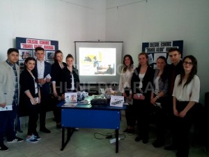Elevii Colegiului “Emanuil Gojdu” din Hunedoara spun că sunt încântaţi să vină la cursuri 