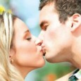 Dr. Radu CAROLLINA Este numită popular boala sărutului şi este produsă de un virus (Epstein-Barr). Este o boa­­lă infecţioasă care se asea­mănă cu gripa şi alte infecţii virale respiratorii. Denumirea […]